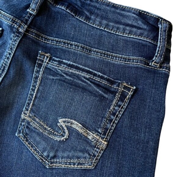 SILVER JEANS Suki Distressed Stretch Bermuda Jean Shorts - Size 26 - Picture 4 of 7